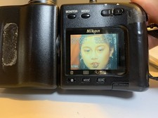 Nikon Coolpix 950 2.11 MP Digital Camera - Black