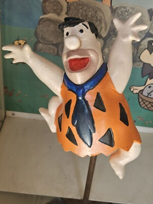 #ad Vintage Fred Flintstone Lucky Eggs Vending Machine Figure Clean No Breaks RARE $149.99