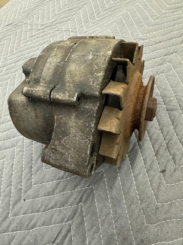 GM ORIGINAL ALTERNATOR 1100668 37A 4F2 CHEVELLE GTO CORVETTE 442