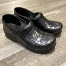 Dansko Professional Black Rainbow Patent Clogs Shimmer Women's  Size 40 US 9.5