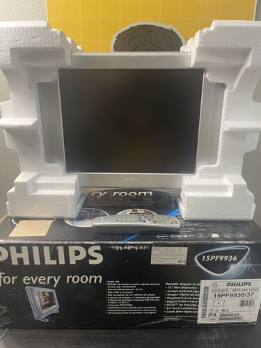 Phillips 15PF9936/37 15"" HD TV Monitor mit Fernbedienung und Box - Bild 1 von 6