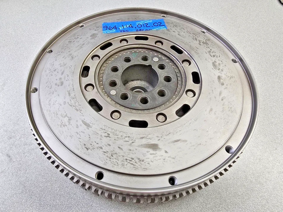 VERY NICE USED ORIGINAL PORSCHE 911 964 993 CARRERA DUAL MASS FLYWHEEL #2 - Image 2 of 4