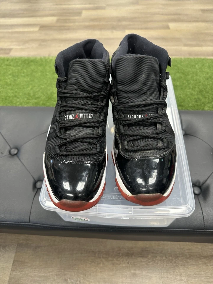 Talla 10.5 - Jordan 11 Retro Bred 2012 Foto 4 de 4