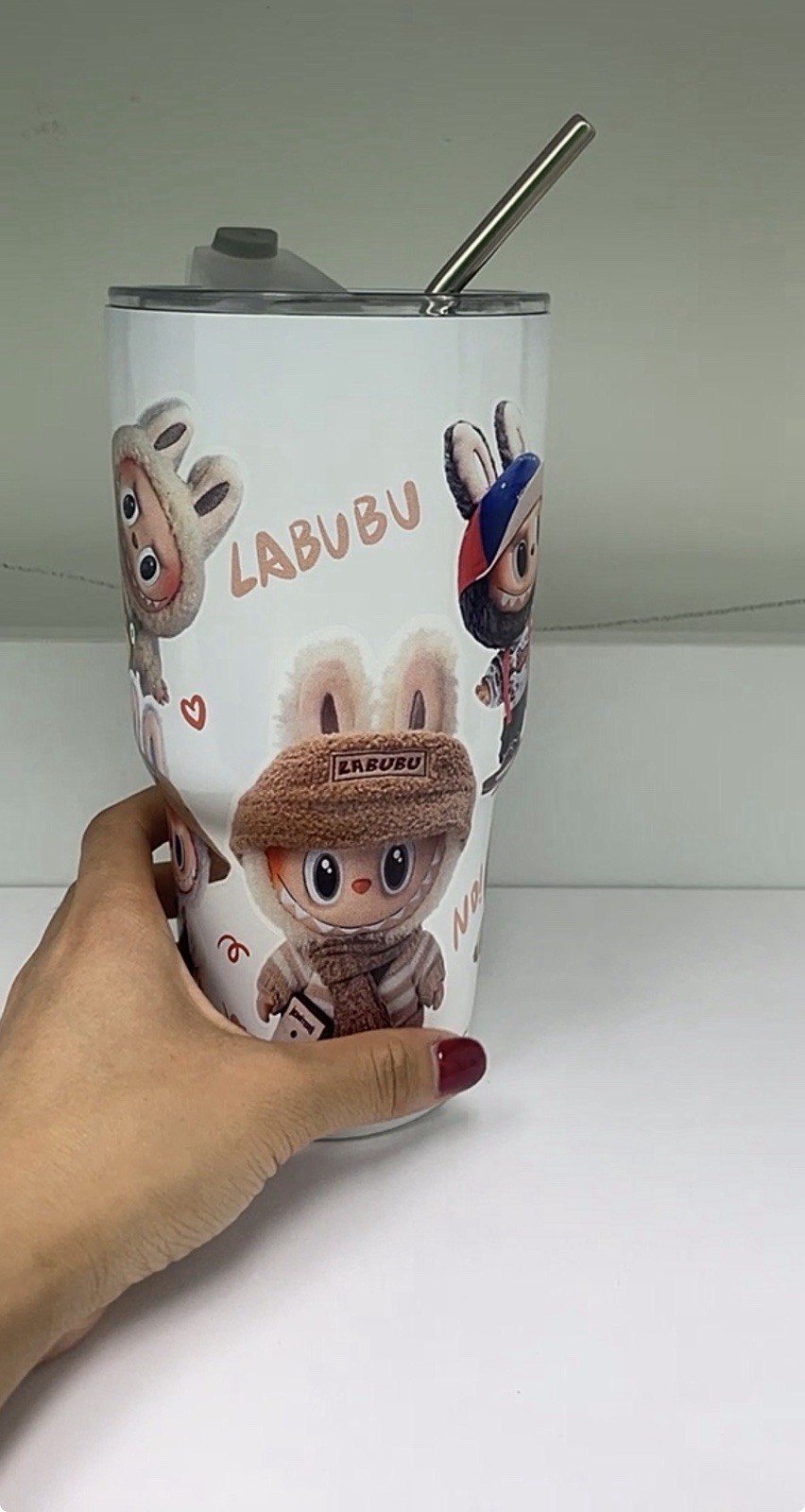 Cute Adorable Insulated Water Sipper Bottle 20 Once ,1 PC) 24 Once 1 Pc ) 17 Onc