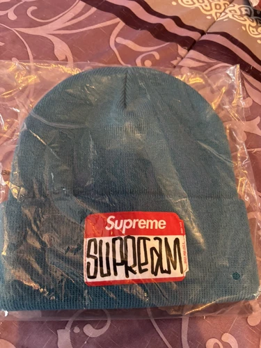 Bonnet sarcelle logo étiquette prénom Supreme Gonz FW21