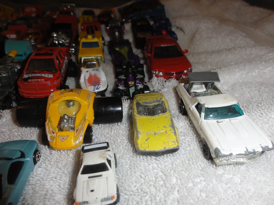 Used Lot 100+ Loose Diecast Cars Trucks motorcycles HOT WHEELS Kidco DISNEY + - Image 2 of 4
