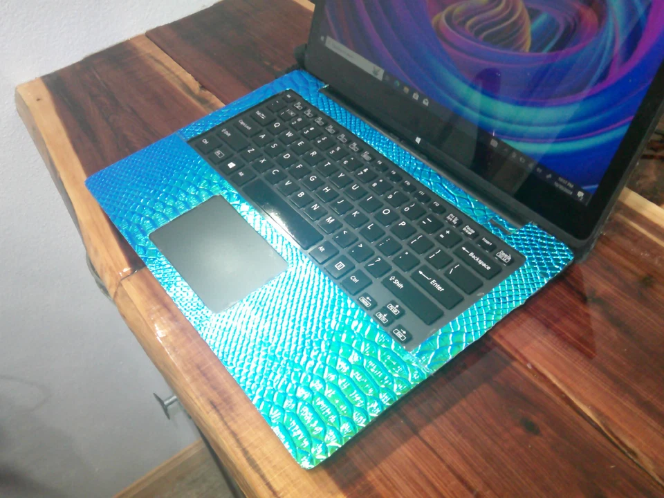 Sony Vaio BAHAMA svf14n13cxb,i5 4200u,500gb,8gb,14.1" hd Foto 4 de 4