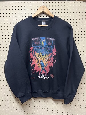 New Netflix STRANGER THINGS Large Black sweatshirt chapter 9 Piggyback be still