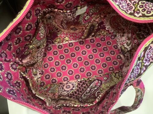 Very Gently Used 1X~Vera Bradley Very Berry Paisley XL Tote Bag ~ HUGE! - Picture 1 of 12