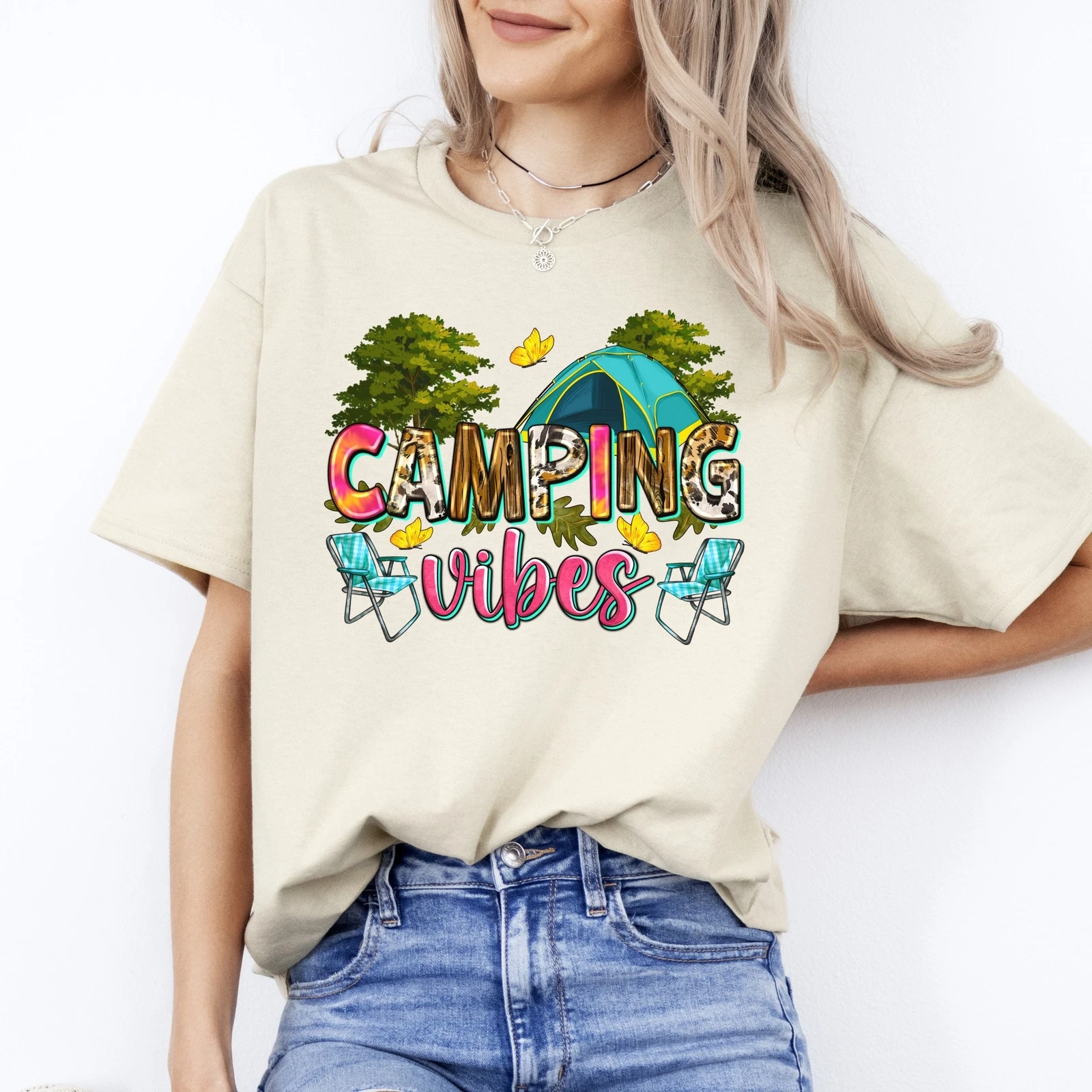 Camping vibes T-Shirt Forest tent summer camper Unisex tee White Sand Sport Grey
Opens in a new wind