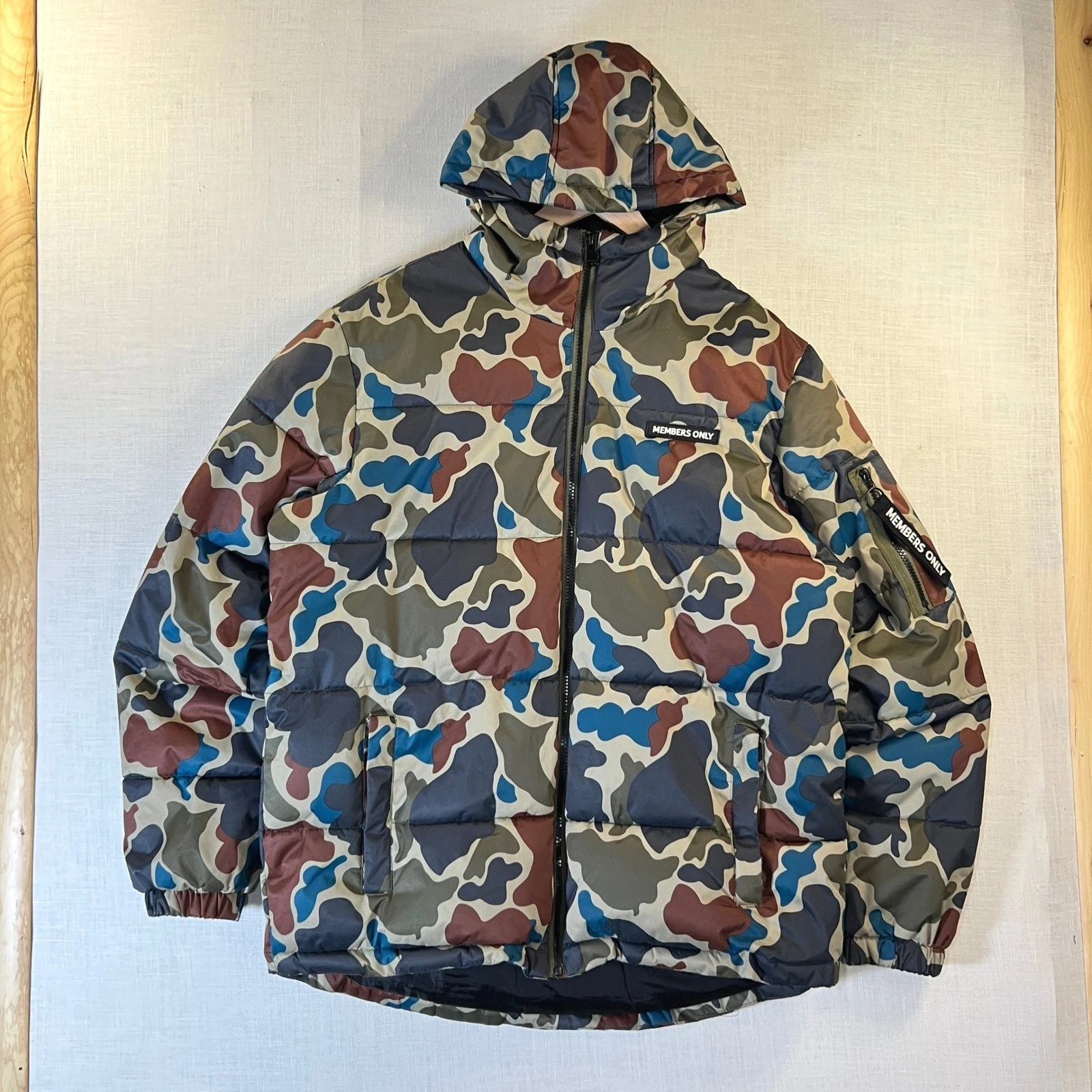 Members Only Camo Puffer Men's Jacket Medium Hooded Multicolor Padded Synthetic