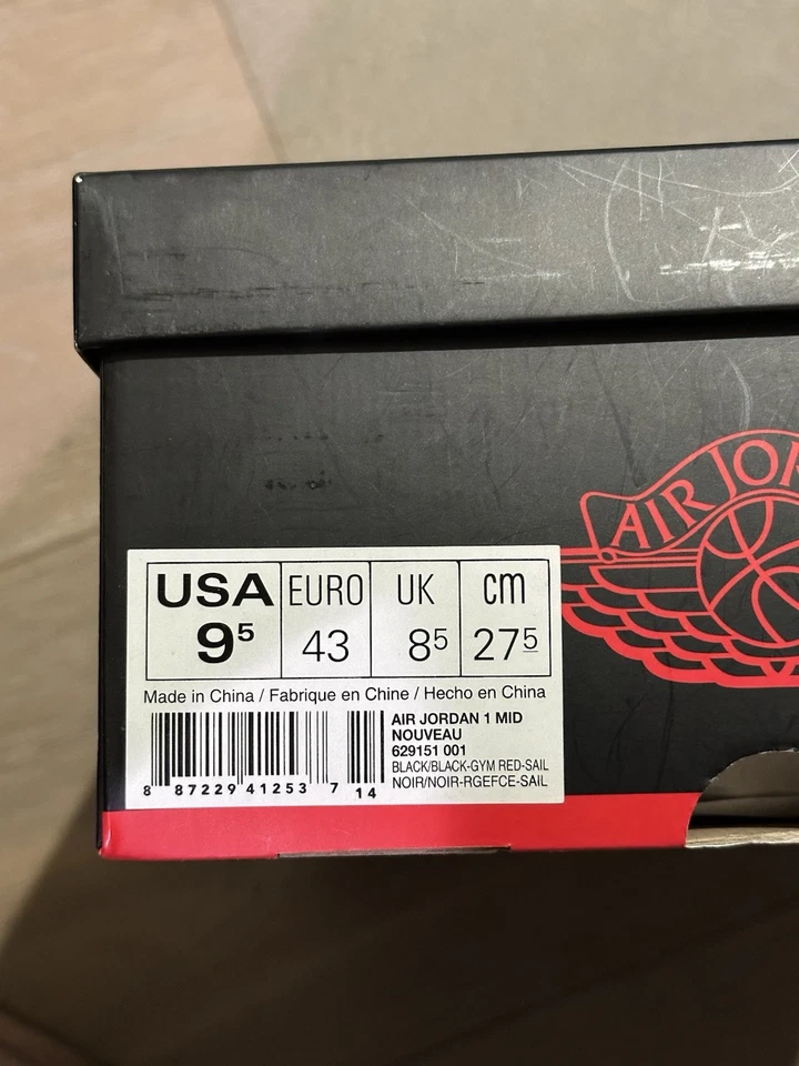 Jordan 1 Mid Nouveau Men’s Size 9.5 Suede Black/Red RARE Sneaker Pre-owned - Image 4 of 4