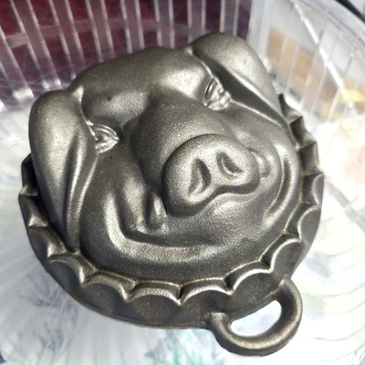 Antique Cast Iron Pig Hog Boar Head Baking Mold Cheese Pan Farmhouse Rustic