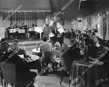 8B11-307 Marjorie Reynolds film Meet Me on Broadway 8B11-307 8B11-307