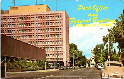 Cheyenne, Wyoming, Post Office and Federal Building Postcard & Vintage Cars Auto