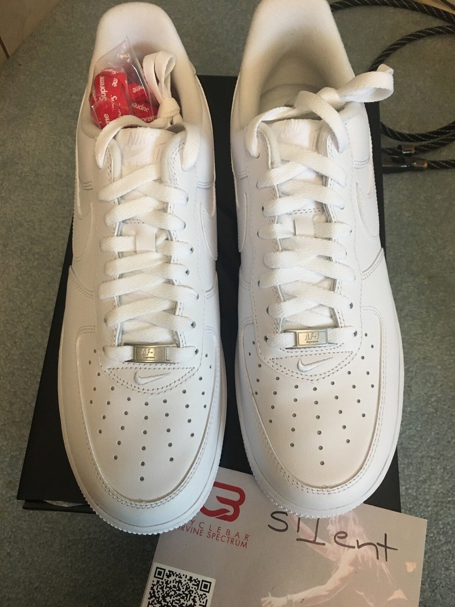 Supreme Nike Air Force 1 Low White Size 10 DS Brand New IN Supreme Nike Air Force 1 Low White Size 10 DS Brand New IN