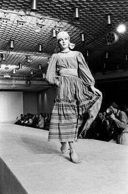 Yves Saint Laurent Rive Gauche Vintage Spring 1977 YSL Yves Saint Laurent Rive Gauche Vintage Spring 1977 YSL