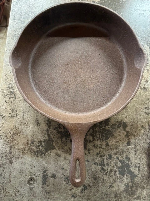 Vintage Wagner Ware No. 10 Cast Iron 11 3/4 Inch Skillet Frying Pan