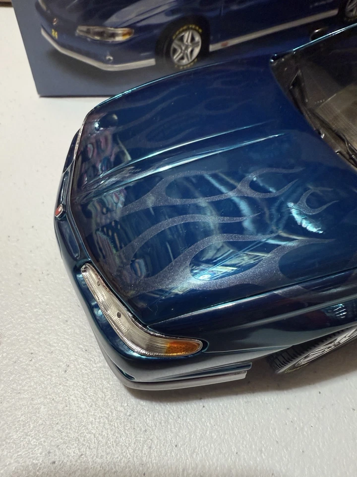 RARE* JEFF GORDON #24 SIGNATURE EDITION MONTE CARLO 1/18 Nascar Diecast - Image 3 of 4