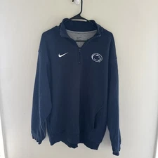 PENN STATE NIKE QUARTER ZIP COLLAR SWEATSHIRT; SIZE MEDIUM