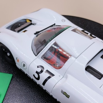 Exoto 1/18 Porsche 910 #37 White Green 12h Sebring Siffert