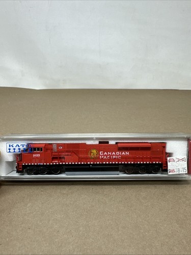 Kato 176-5602 calibre N EMD SD90/43MAC diésel loco con librea del Pacífico canadiense | Zustand: New