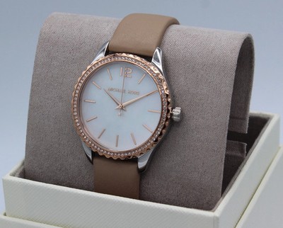 Michael Kors Layton Quartz White Mother of Pearl Dial Ladies Watch MK2910