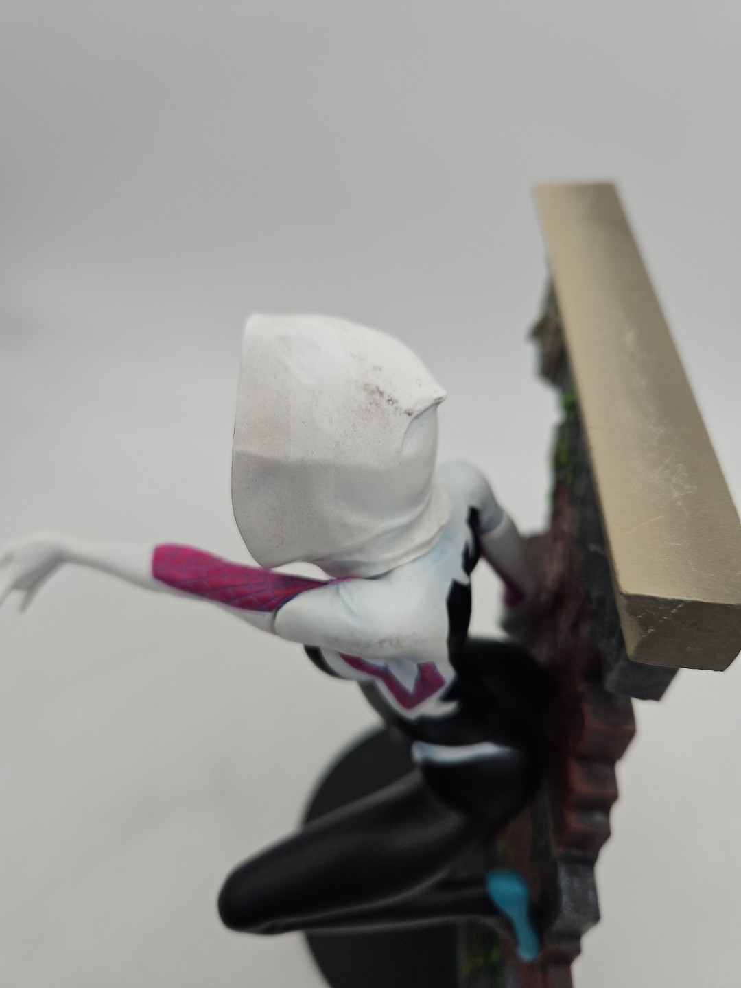 Diamond Select Toys Marvel Gallery: Spider-Gwen PVC Figure 2016 Diamond Select