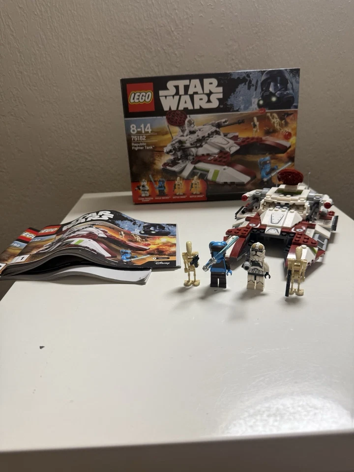 LEGO Star Wars 75182 Republic Fighter Tank, photo 1 sur 5