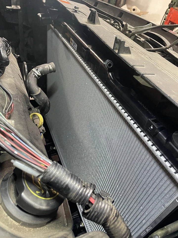 Radiador TYC para Mazda CX-9 2007-2015 3,5 L 3,7 L V6 transmisión automática (sin remolque) Foto 4 de 4