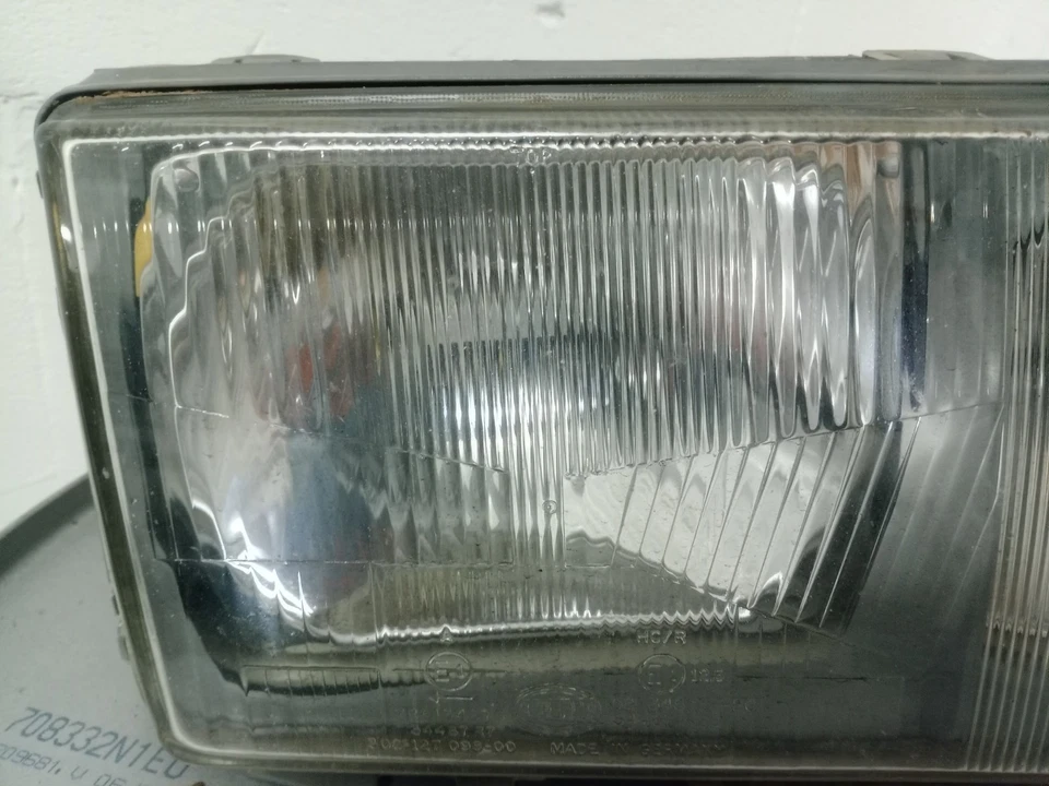 Mercedes 190 W201 Faro Anteriore Destro Hella Regolazione Pneumatica - Immagine 4 di 4