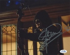 Stephen Amell Arrow Autographed Signed 8x10 Photo ACOA COA 