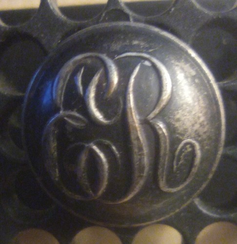 Rare Cuban War of Independence 1895- 1898 Military Academy Button ER initials. - Picture 3 of 5