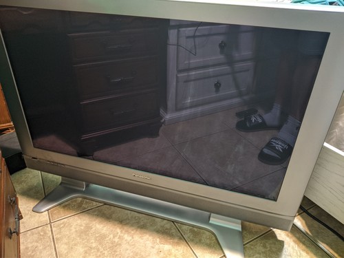 Panasonic TH-42PD60U 480p EDTV Plasma TV Retro Gaming Movies with Remote - Picture 2 of 10
