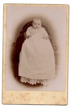 CIRCA 1890s CABINET CARD BABY IN FANCY WHITE DRESS UNMARKED