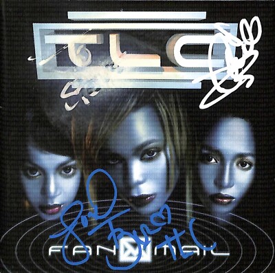 TLC Band x2 Signed 'FanMail' CD Jacket BECKETT (Grad Collection