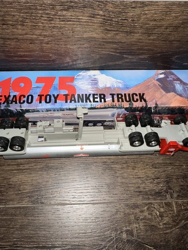 TEXACO TOY TANKER TRUCK 1995 Ed 1975 Replica #2 Lights Sounds Box NOT WORKING - Picture 6 of 11