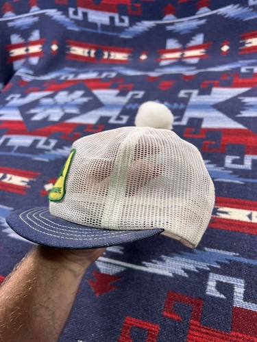 De colección Años 70 John Deere Louisville Mfg Malla Snapback Camionero Sombrero Gorra Pom Parche Denim - Imagen 2 de 12