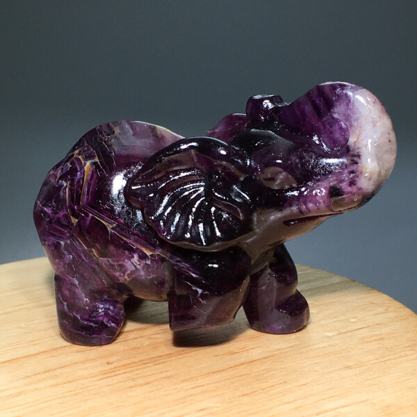 89g Natural Crystal.purple fluorite.Hand-carved.Exquisite Elephant statues.gift