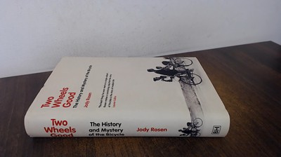 			Two Wheels Good (1st Edition), Rosen, Jody, Bodley Head, 2022, Ha		