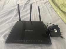 NETGEAR R7600 Nighthawk AC1750 Smart WiFi Router - R6700-100NAS
