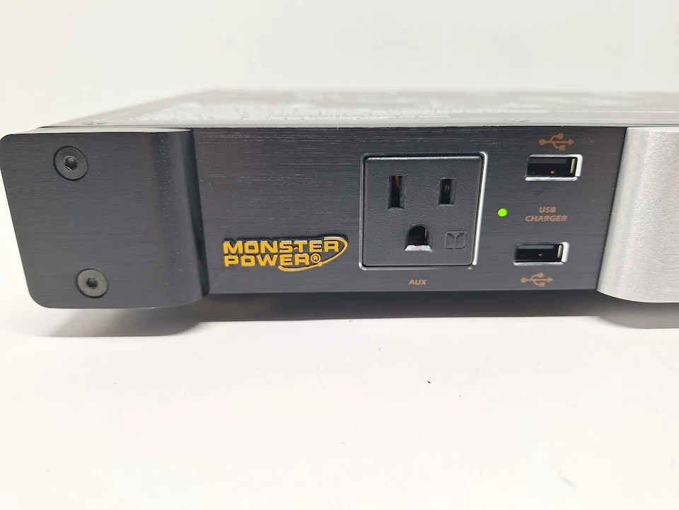 Monster Power HTS 1700 High Definition PowerCenter Surge Protector 9 Outlets - Image 4 of 4
