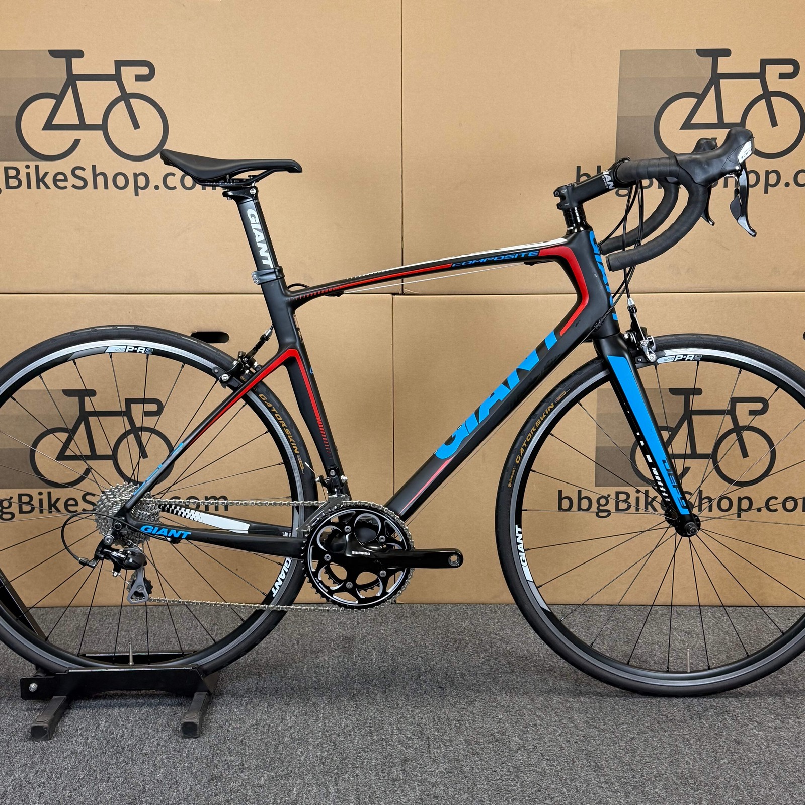 (Used) Used Giant Defy, Carbon Fiber Road Bike-2014, Medium / Large 56cm (1899.00 USD) (Used) Used Giant Defy, Carbon Fiber Road Bike-2014, Medium / Large 56cm (1899.00 USD)