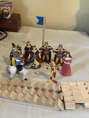 DOOM MEDIEVAL CASTLE King Queen Jester Knight Horse Wizard ELC Toy Figures