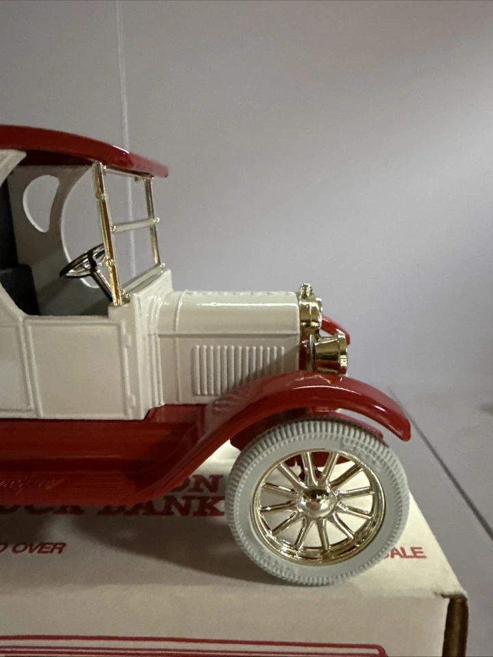 ERTL Lennox Furnace 1923 1/2 Ton Chevy Delivery Van Coin Bank New Free Shipping - Image 4 of 4