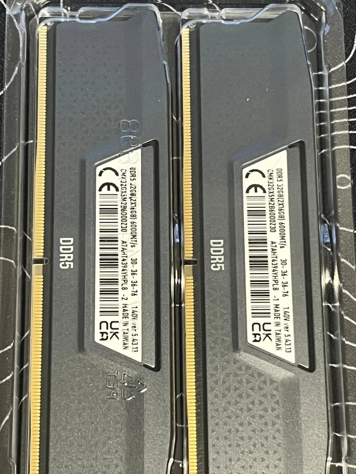 CORSAIR Vengeance 32GB (2x16GB) DDR5 6000MHz CL30 RAM XMP EXPO Kit Black - Image 2 of 2