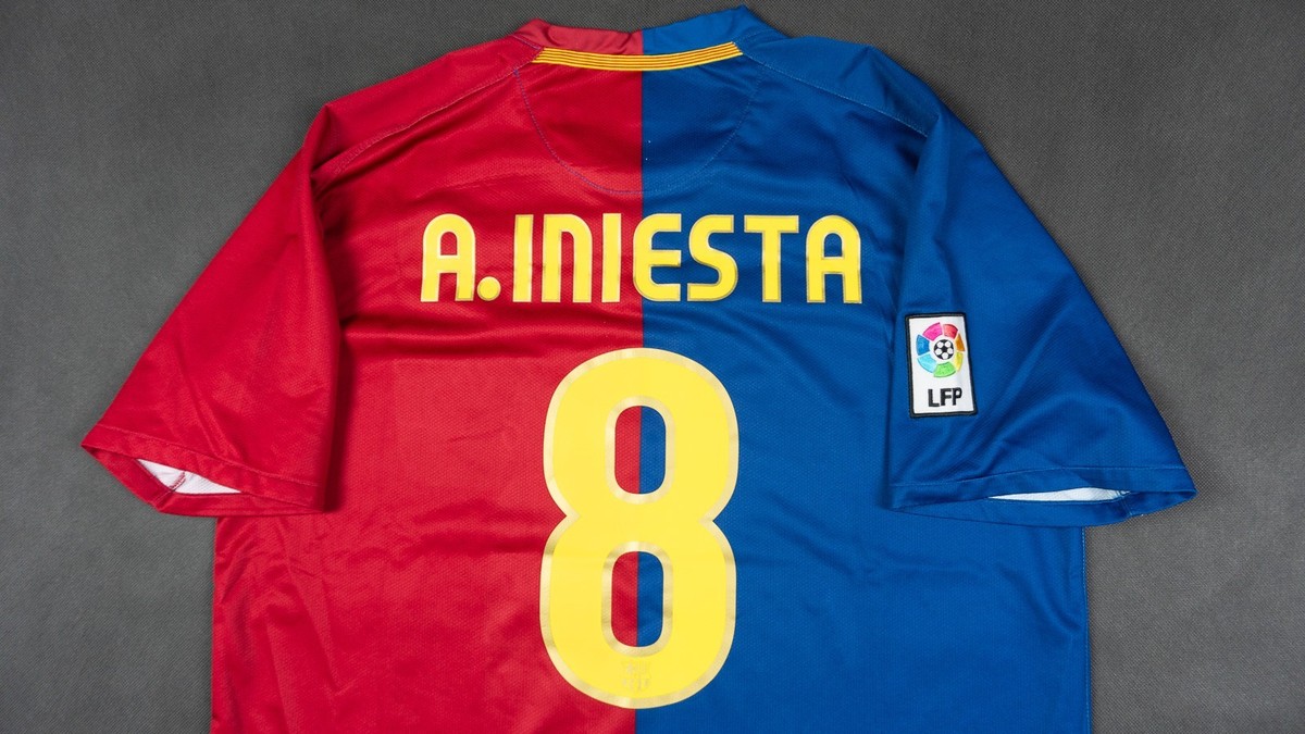 A.INIESTA 8番 サッカージャージ Lサイズ A.INIESTA 8番 サッカージャージ Lサイズ