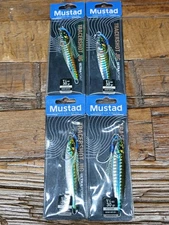 Lot of 4 Mustad TRACERSHOT JIGS 1 1/4oz. Jigging Spoons New MJIG07-GHT-30-1