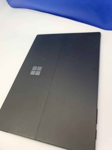 Surface Pro 7 - 12.3" Touch Screen Tablet (i5 10th Gen, 256 SSD, 8GB RAM) 2T - Picture 7 of 8