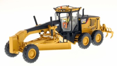 CAT Caterpillar 140M Motor Grader 1:50 Scale Model - Diecast Masters 85236C
